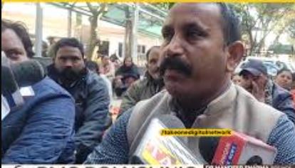 Municipal Corporation Union protests in Jammu against authorities’ anti-people policies