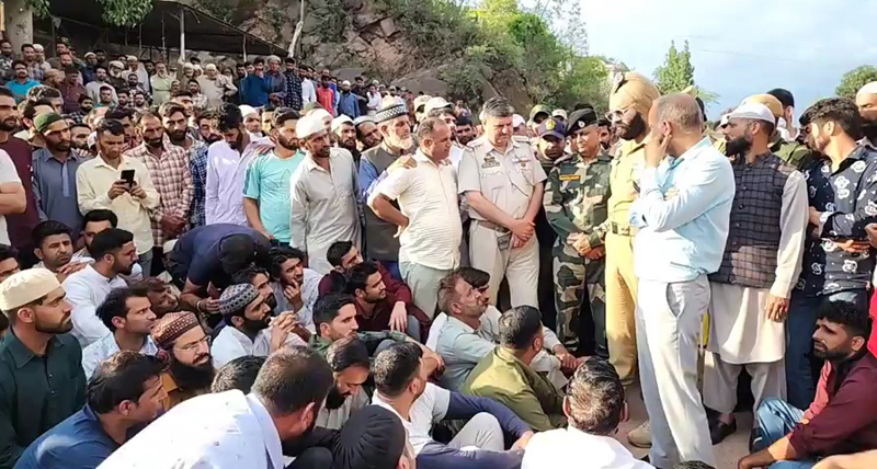 Protest in IIOJK’s Katra against Vaishno Devi ropeway project