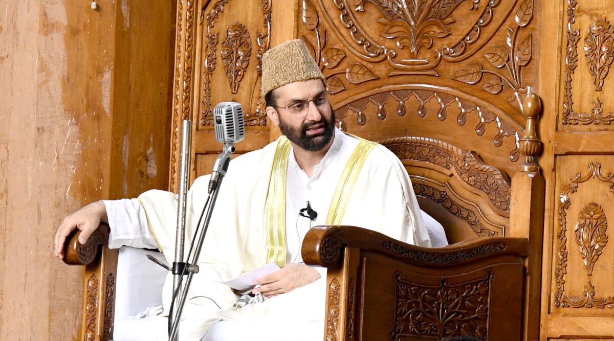 Mirwaiz hopes Indian administration will fully respect Muslims’ religious rights during Ramadan